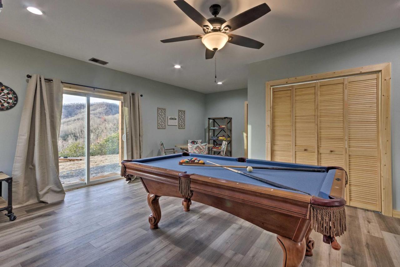 Hilltop Cabin On 5 Acres With Hot Tub And Waterfall! Bryson City Exterior photo